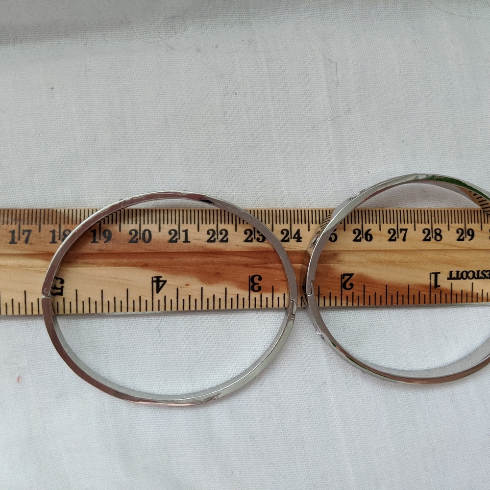 Five Bangle Bracelets - Picture 5 of 7